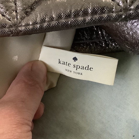Kate Spade quilted metallic gray shoulder bag - Picture 5 of 10